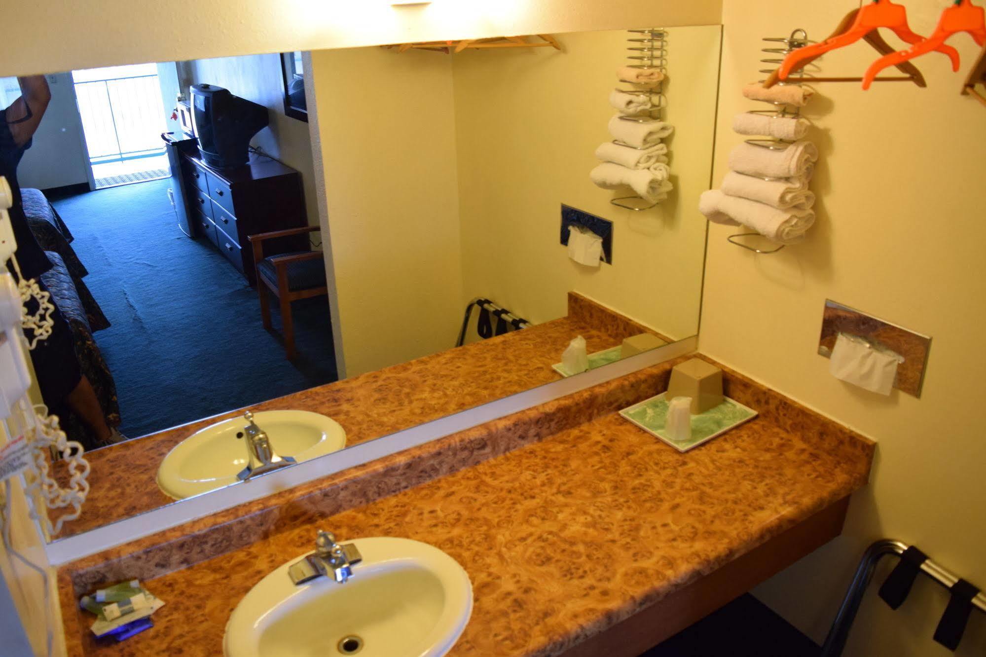 Traveler Inn Craig Esterno foto